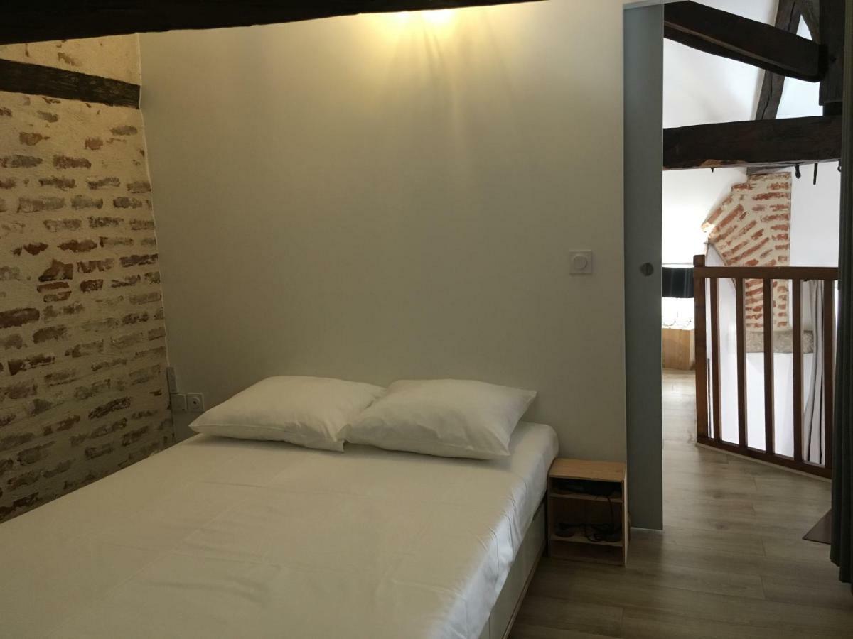 Le Loft Du Chateau Du Roi Кахор Екстериор снимка